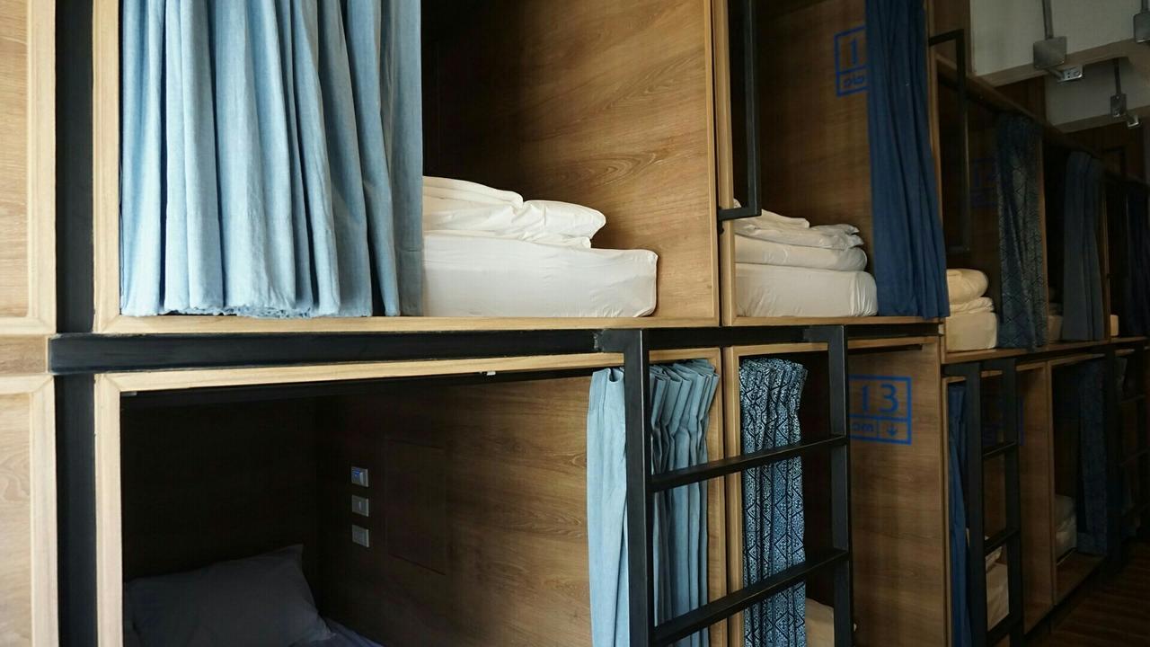 Natee Hostel Bangkok Exterior photo