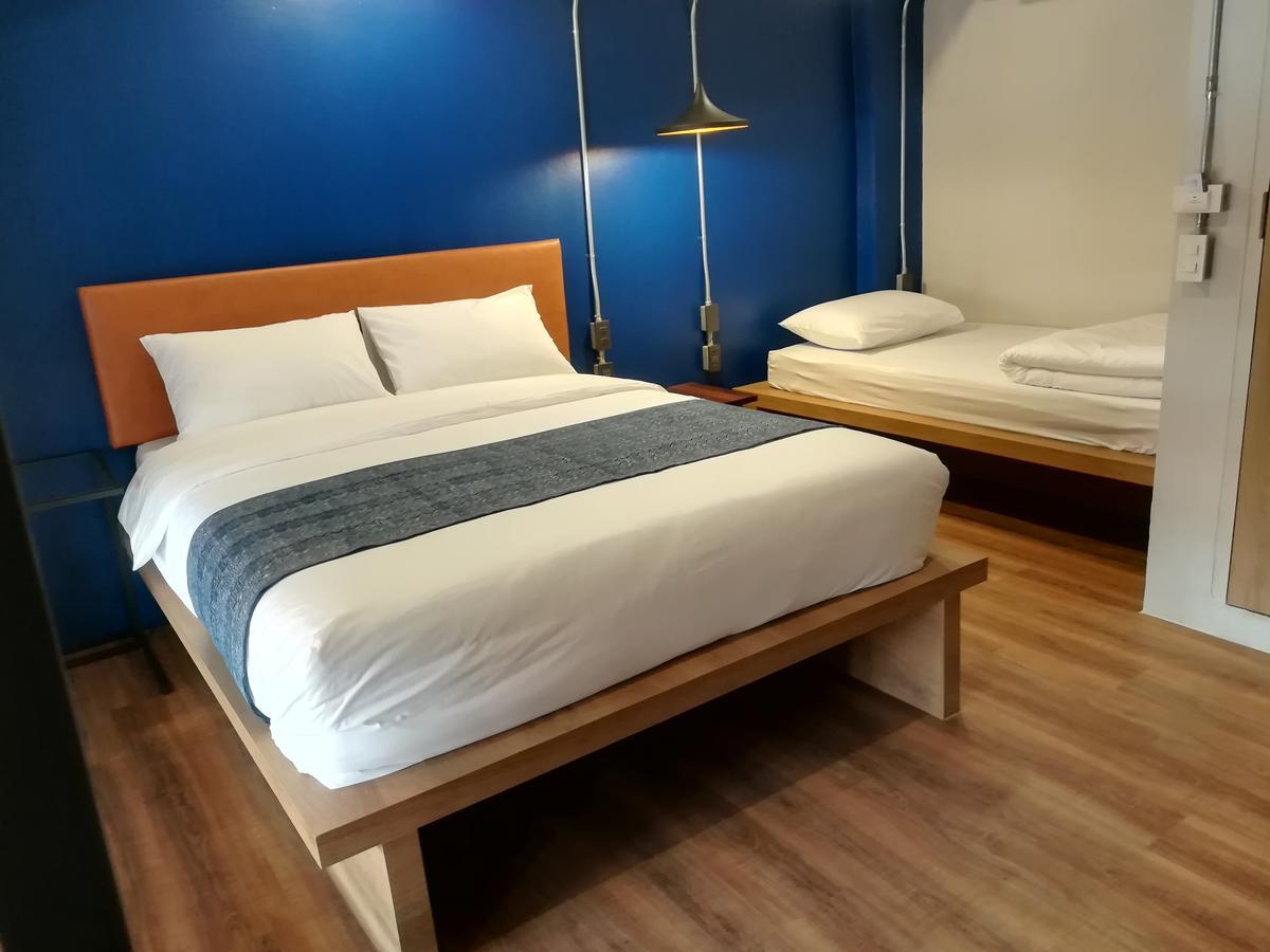 Natee Hostel Bangkok Exterior photo
