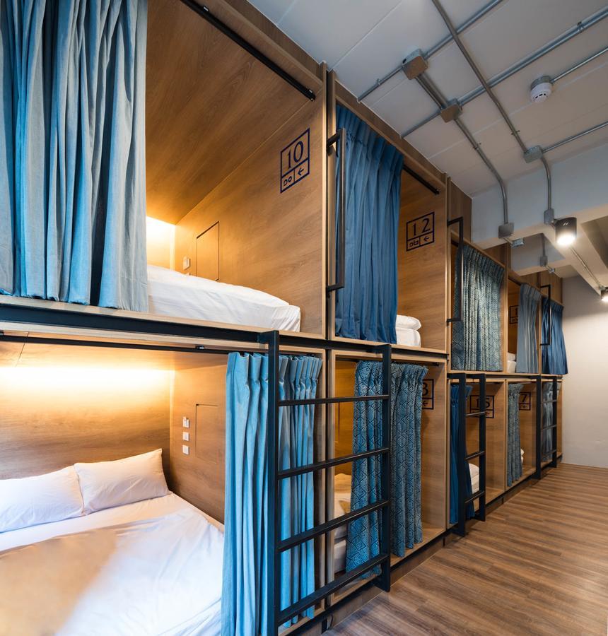Natee Hostel Bangkok Exterior photo