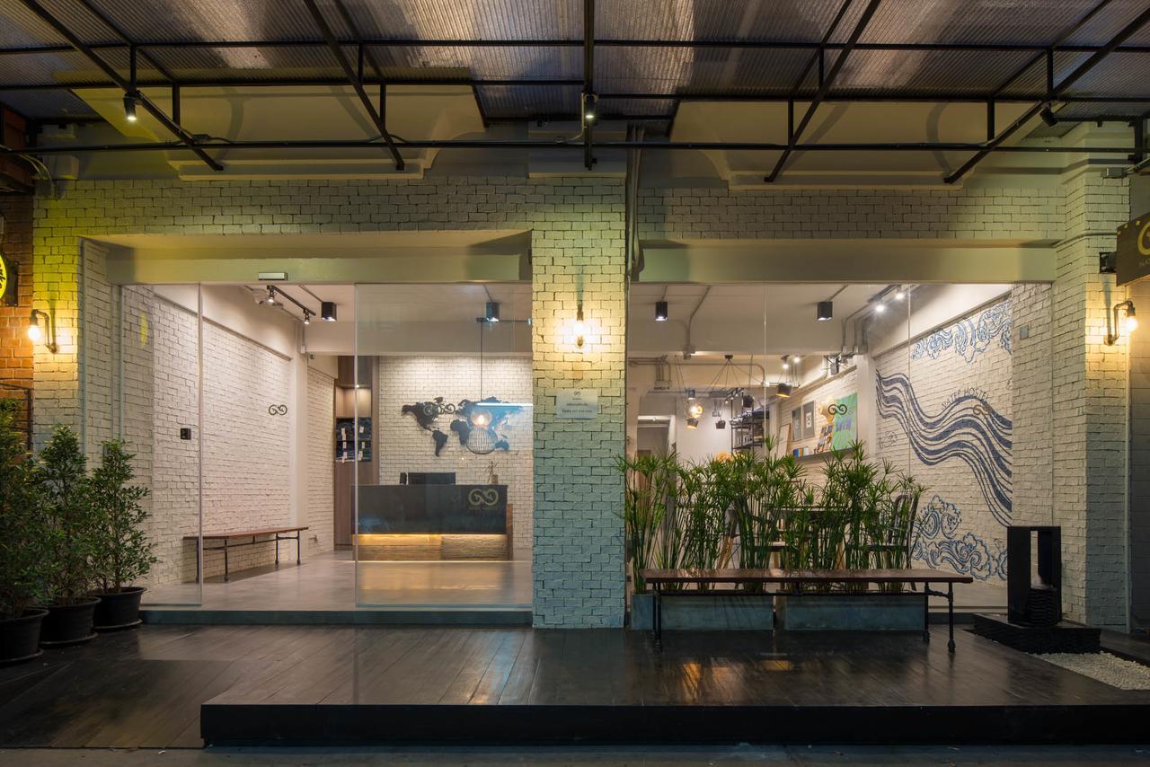 Natee Hostel Bangkok Exterior photo