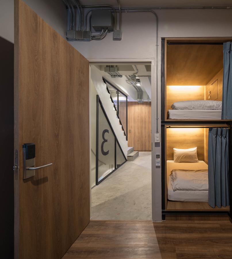 Natee Hostel Bangkok Exterior photo