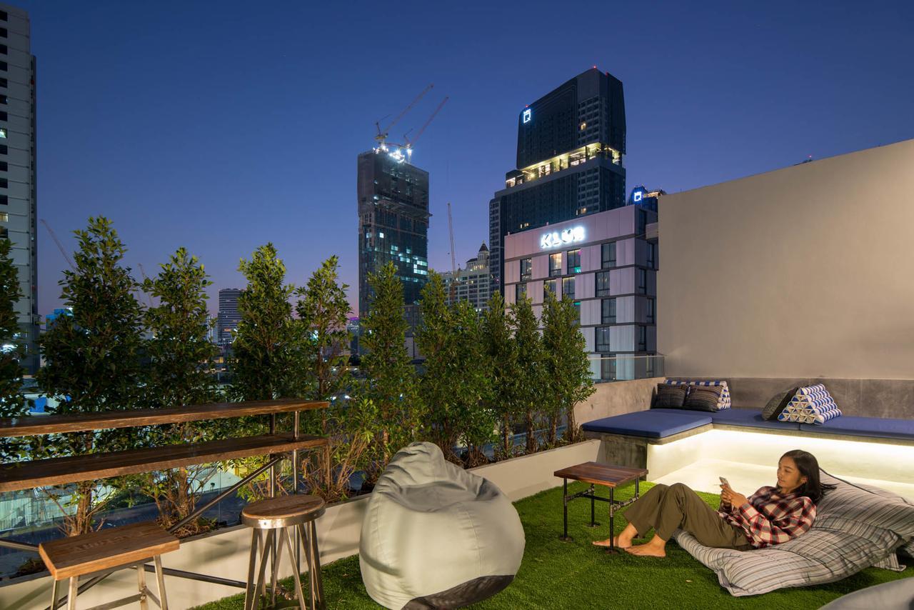 Natee Hostel Bangkok Exterior photo
