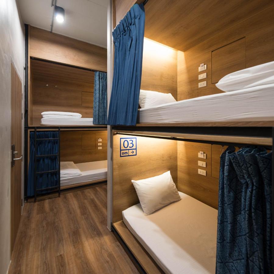 Natee Hostel Bangkok Exterior photo